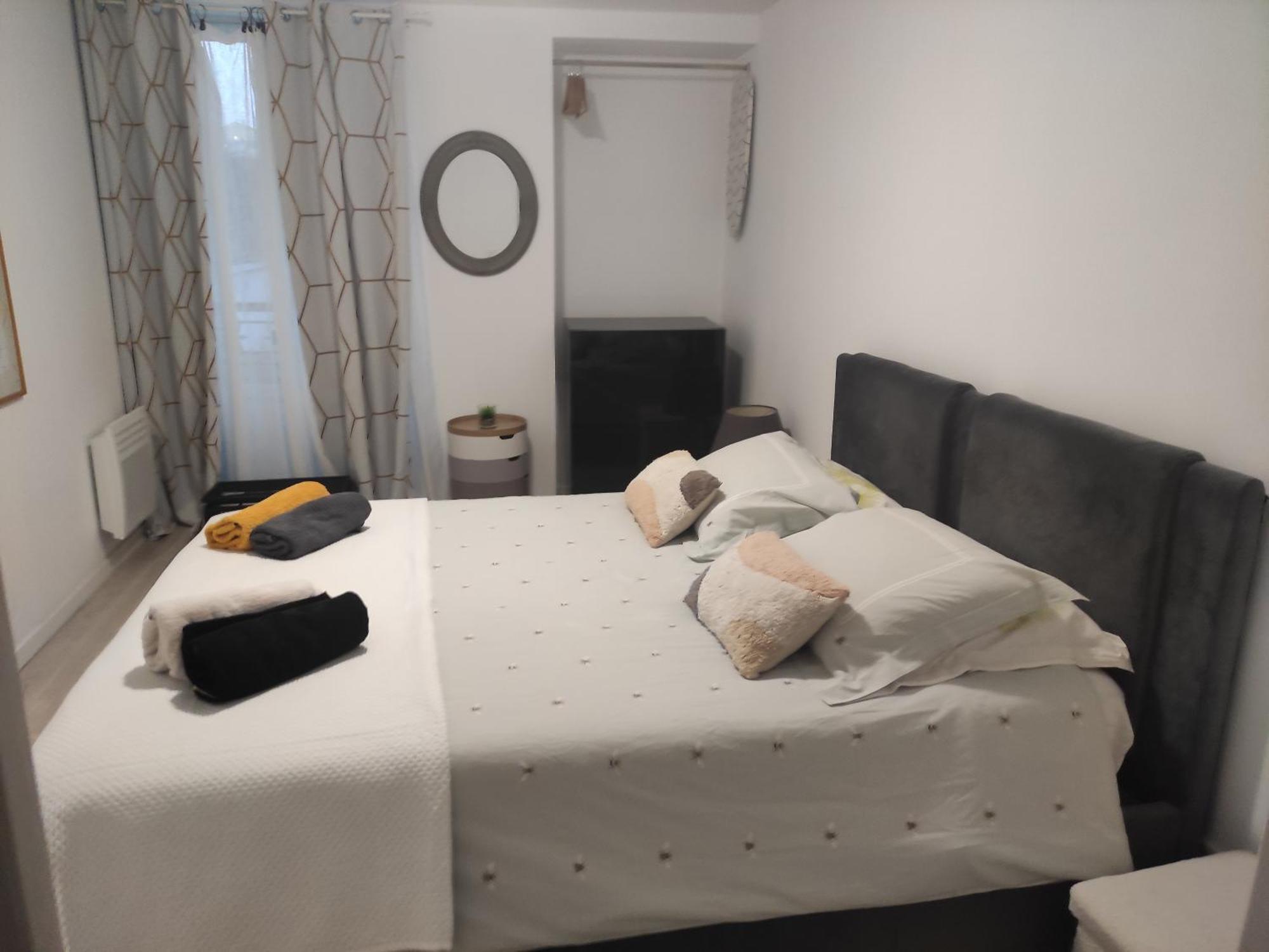 Appartement Paisible Clichy Exterior foto